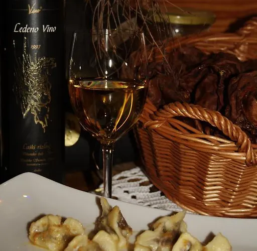 Guest House And Museum First gostionica 3*